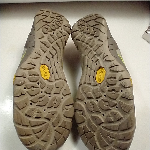 Vasque Lotic 7051 Hiking Water Shoes Vibram Women's sz 6M. - Picture 8 of 9